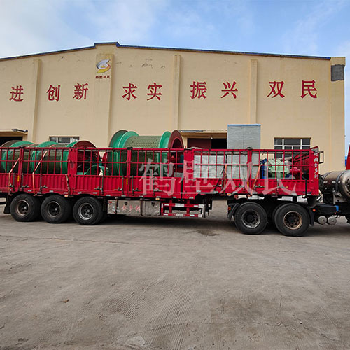 雙筒1.6米，單筒2米礦井提升機發貨。